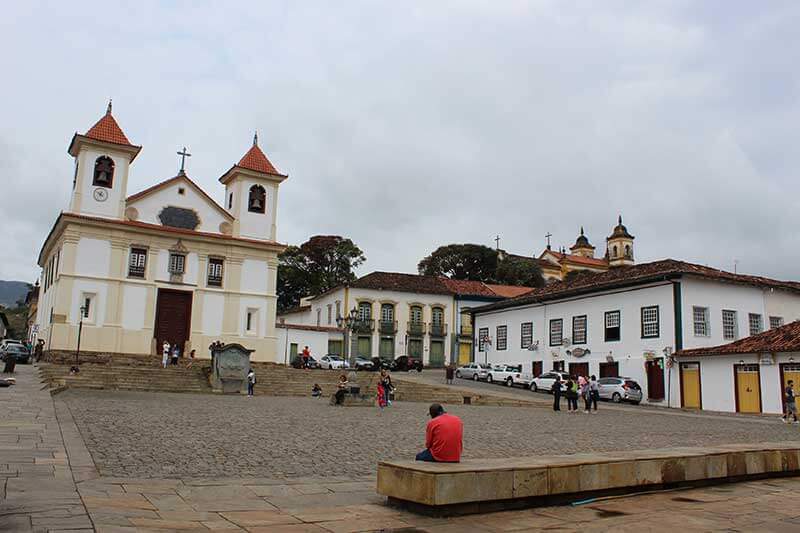 Basílica Nossa Senhora Assunção - Pontos Turísticos de Minas Gerais
