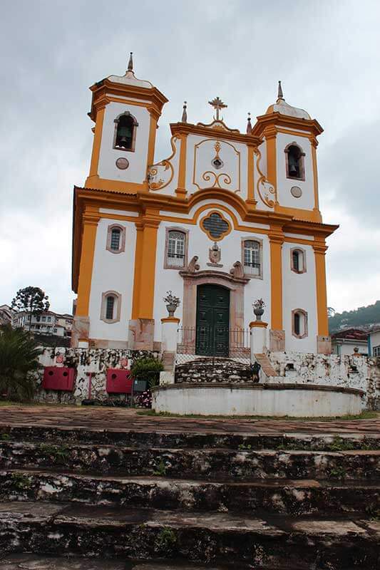 Igreja Matriz Nossa Senhora da Conceição - Turismo em Minas Gerais