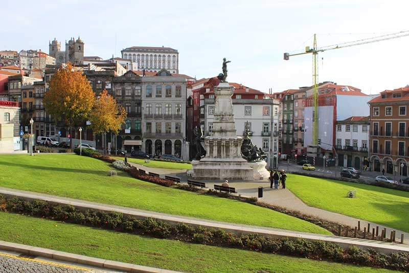 Praça Infante Dom Henrique - Porto