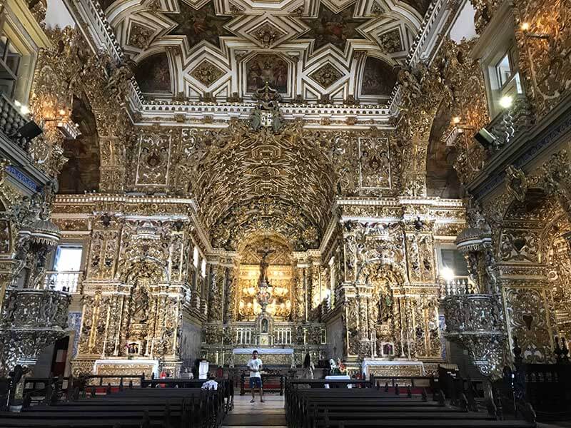 Interior da Igreja de São Francisco - O que fazer em Salvador