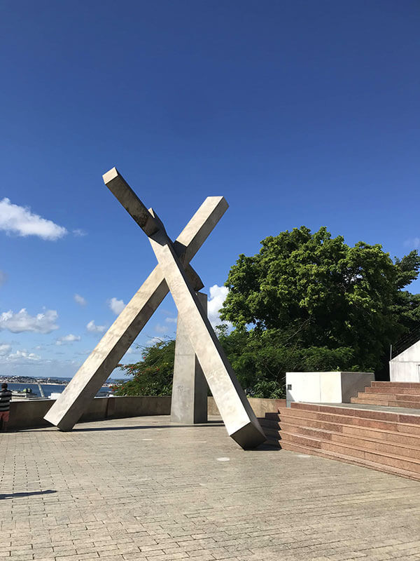 Monumento Cruz Caída - Salvador