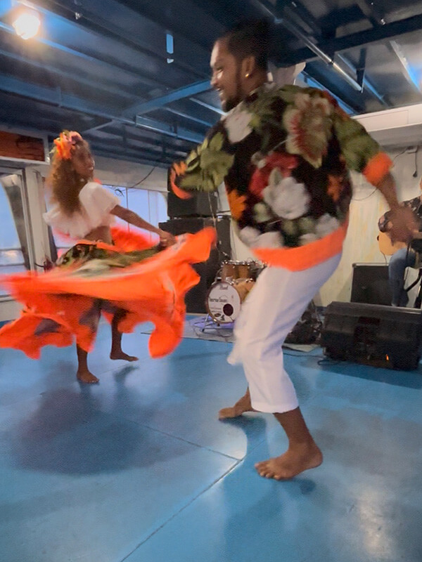 Passeio de Barco com Carimbó - Pontos Turísticos de Belém do Pará